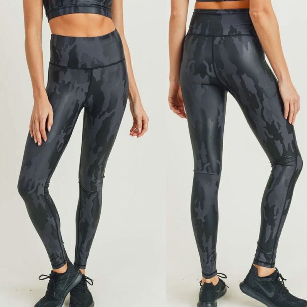 Mono B Black Camo Foil Print Leggings Size 1X